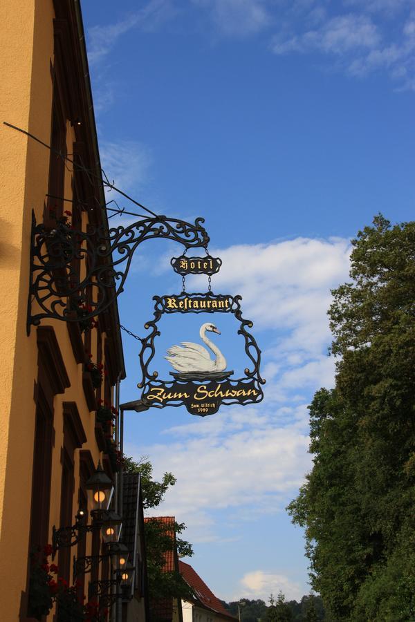 Hotel- Restaurant Zum Schwan Waldfischbach-Burgalben 外观 照片